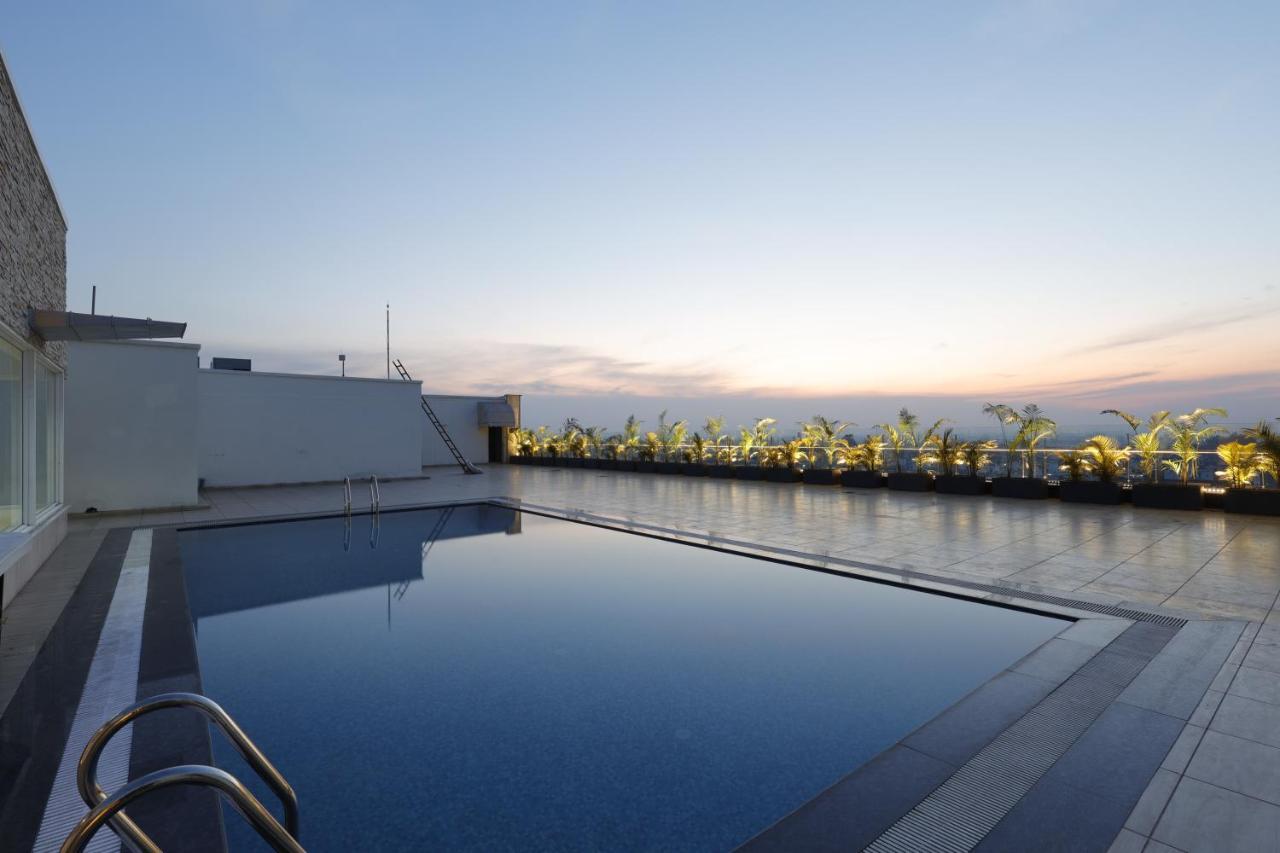 Viraj Sarovar Portico ジャンムー エクステリア 写真
