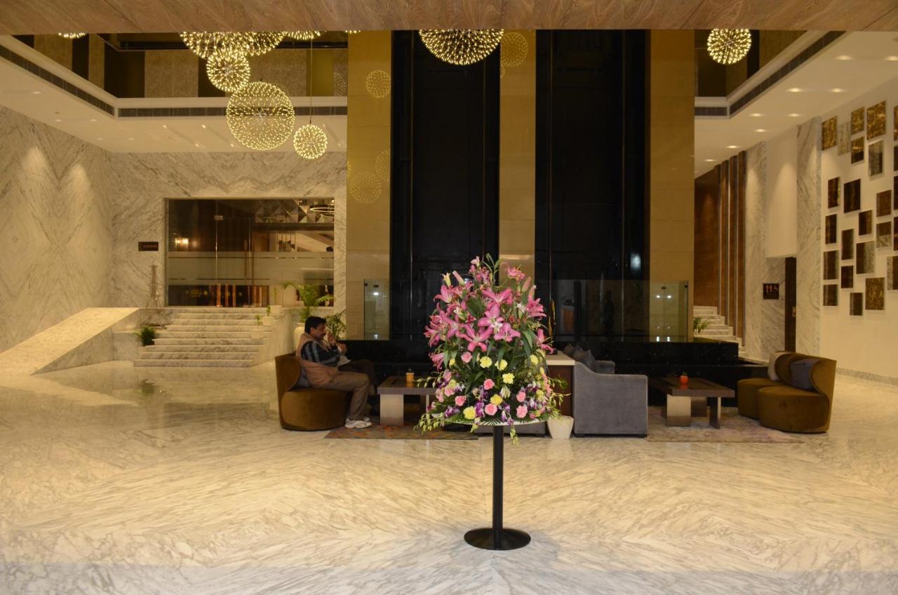 Viraj Sarovar Portico ジャンムー エクステリア 写真
